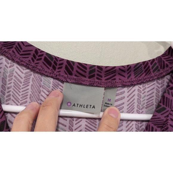 Athleta Geometric Nectar Purple Ruched Side Dress Size Medium - Picture 2 of 5